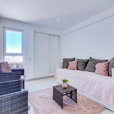 2bdr Sea View Miravila In Apartament