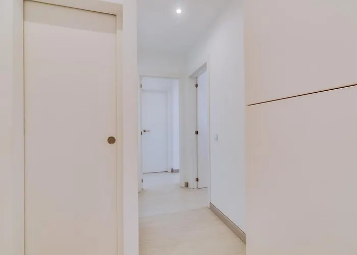 2bdr Sea View Miravila In Apartmán *