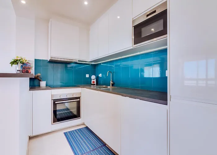 Apartment 2bdr Sea View Miravila In